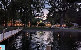 Plum Point Lodge